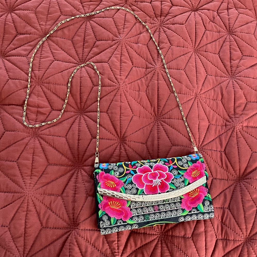Francesca’s Embroidered Clutch Gold Chain Crossbody Evening Bag Purse Floral
